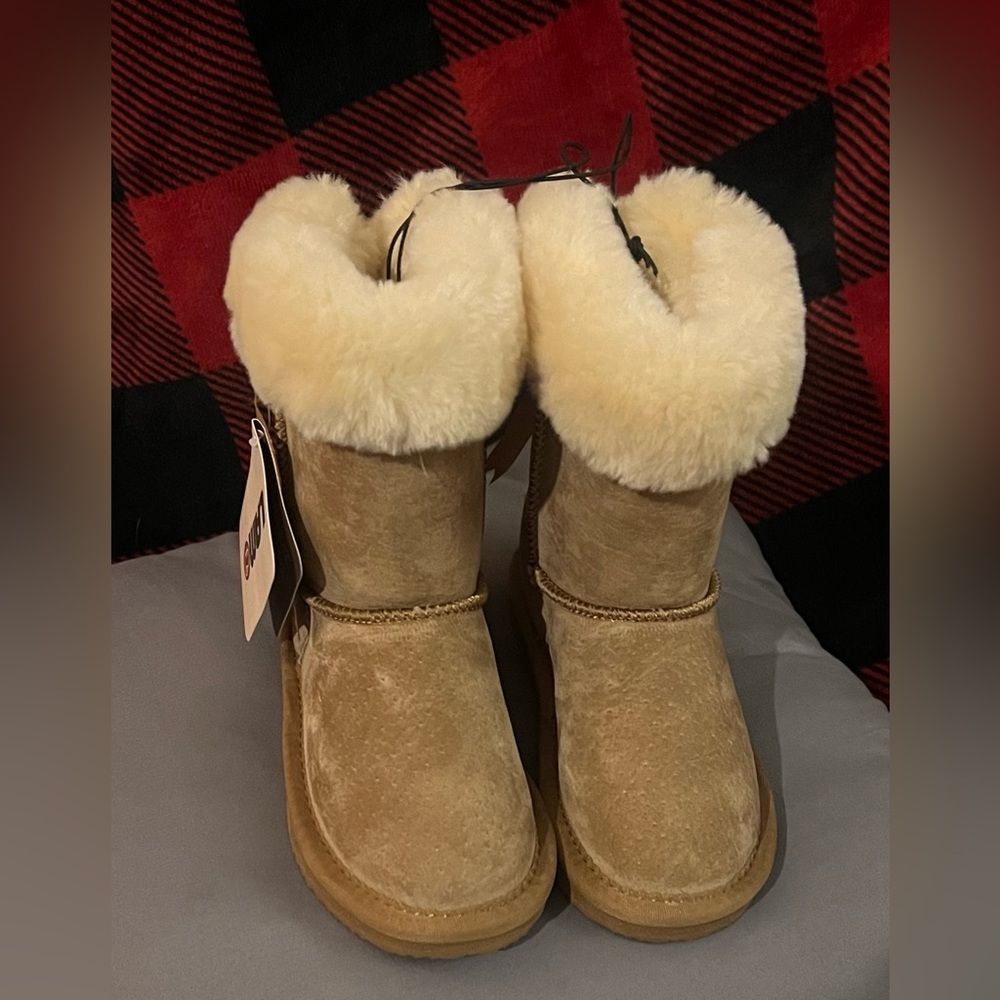 Girls LAMO Boots